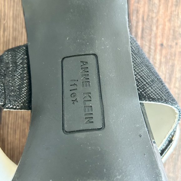 Black Womens Sandals, Strappy Heels 9M Summer Sandals, Black Sandals Anne Klein - Picture 6 of 10